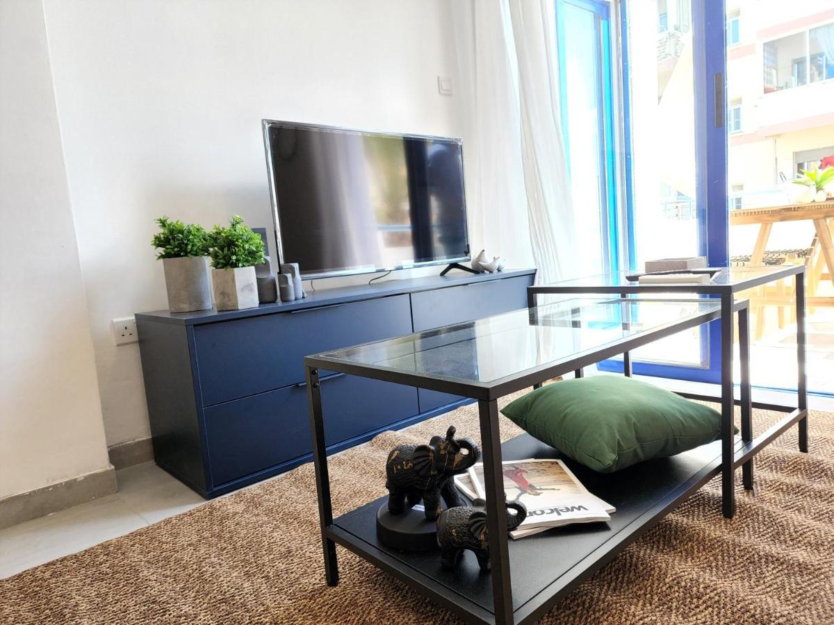 Frida'S Cozy Two Bedroom Apt Ларнака Экстерьер фото