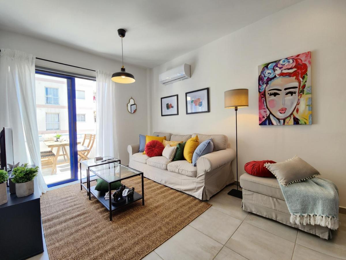 Frida'S Cozy Two Bedroom Apt Ларнака Экстерьер фото