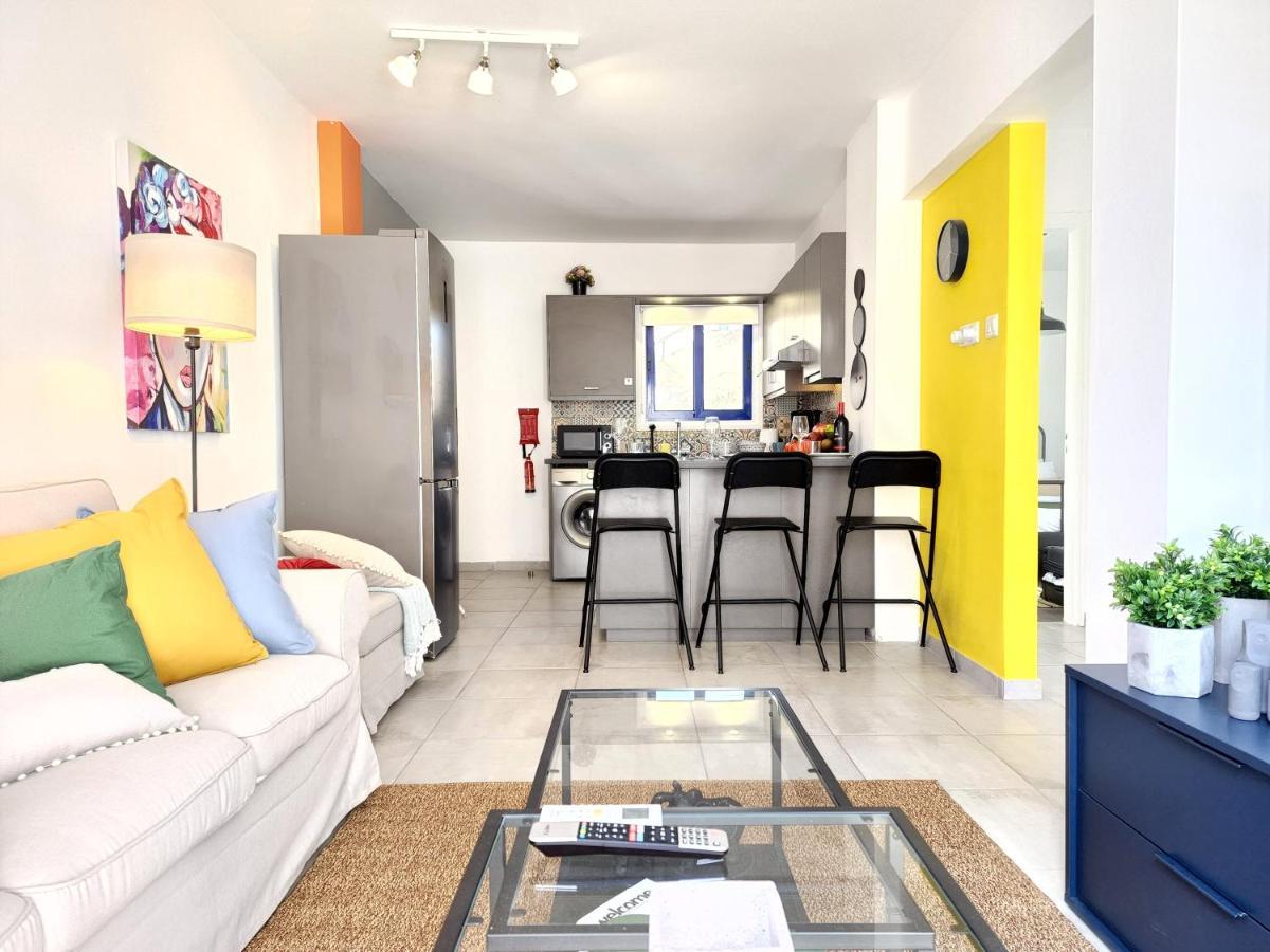 Frida'S Cozy Two Bedroom Apt Ларнака Экстерьер фото