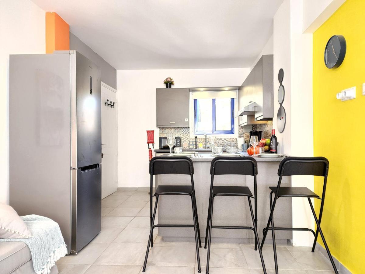 Frida'S Cozy Two Bedroom Apt Ларнака Экстерьер фото