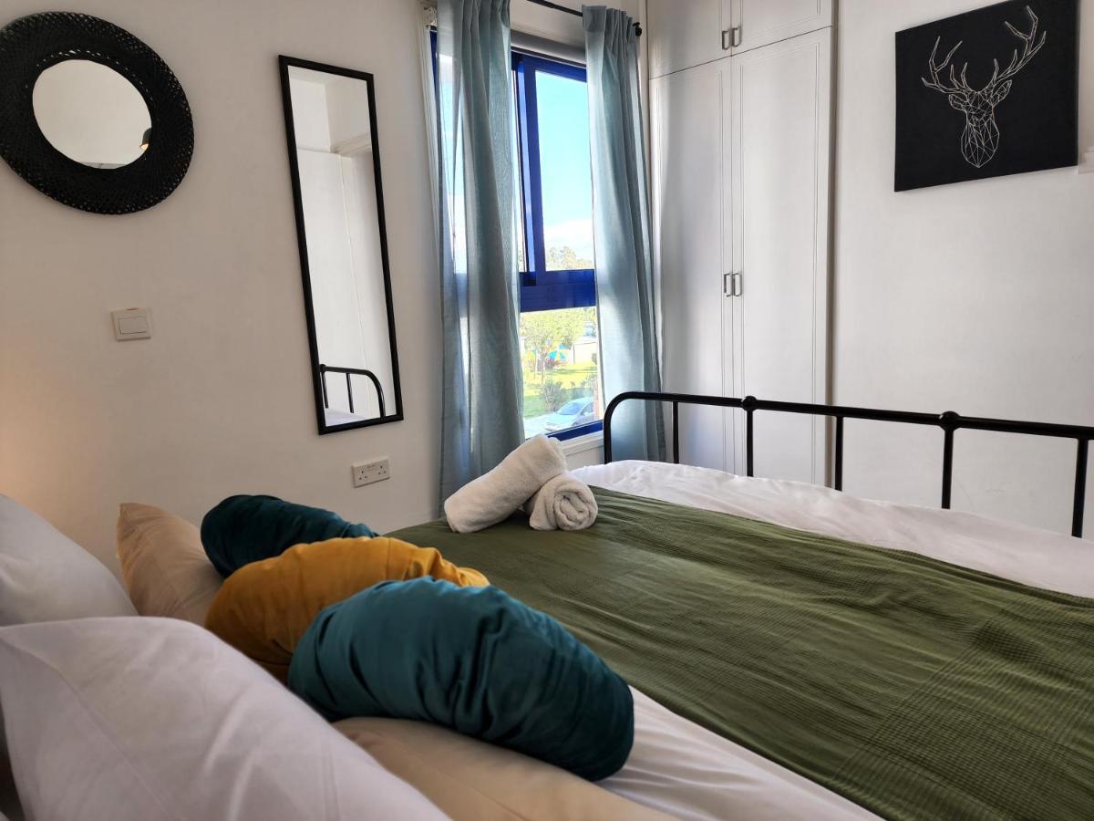 Frida'S Cozy Two Bedroom Apt Ларнака Экстерьер фото